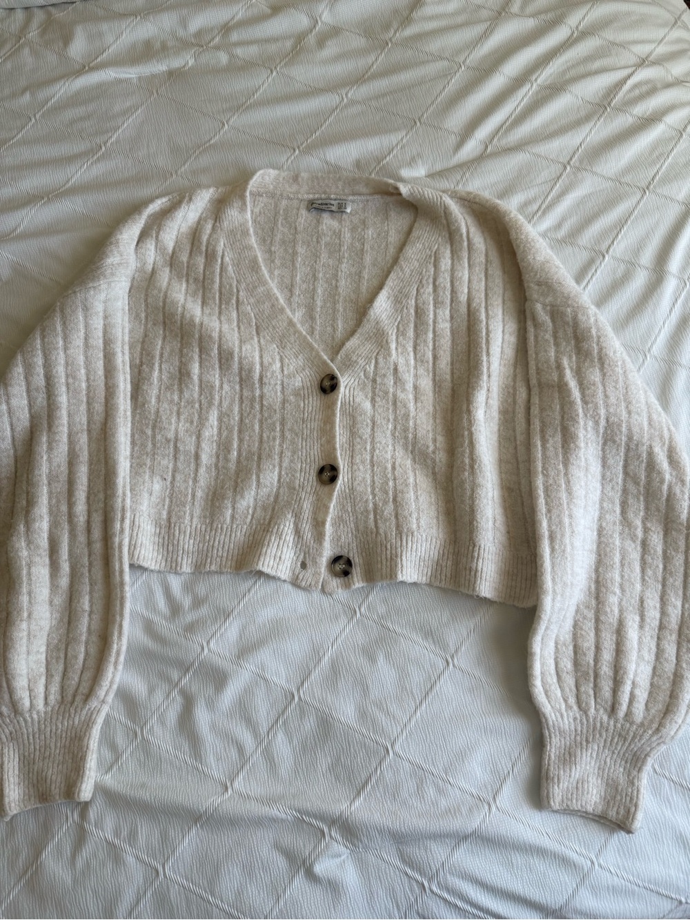 Stradivarius Sweater